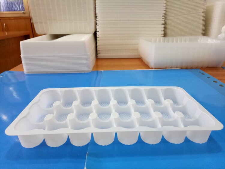 Ứng dụng của tray nhựa trong đời sống